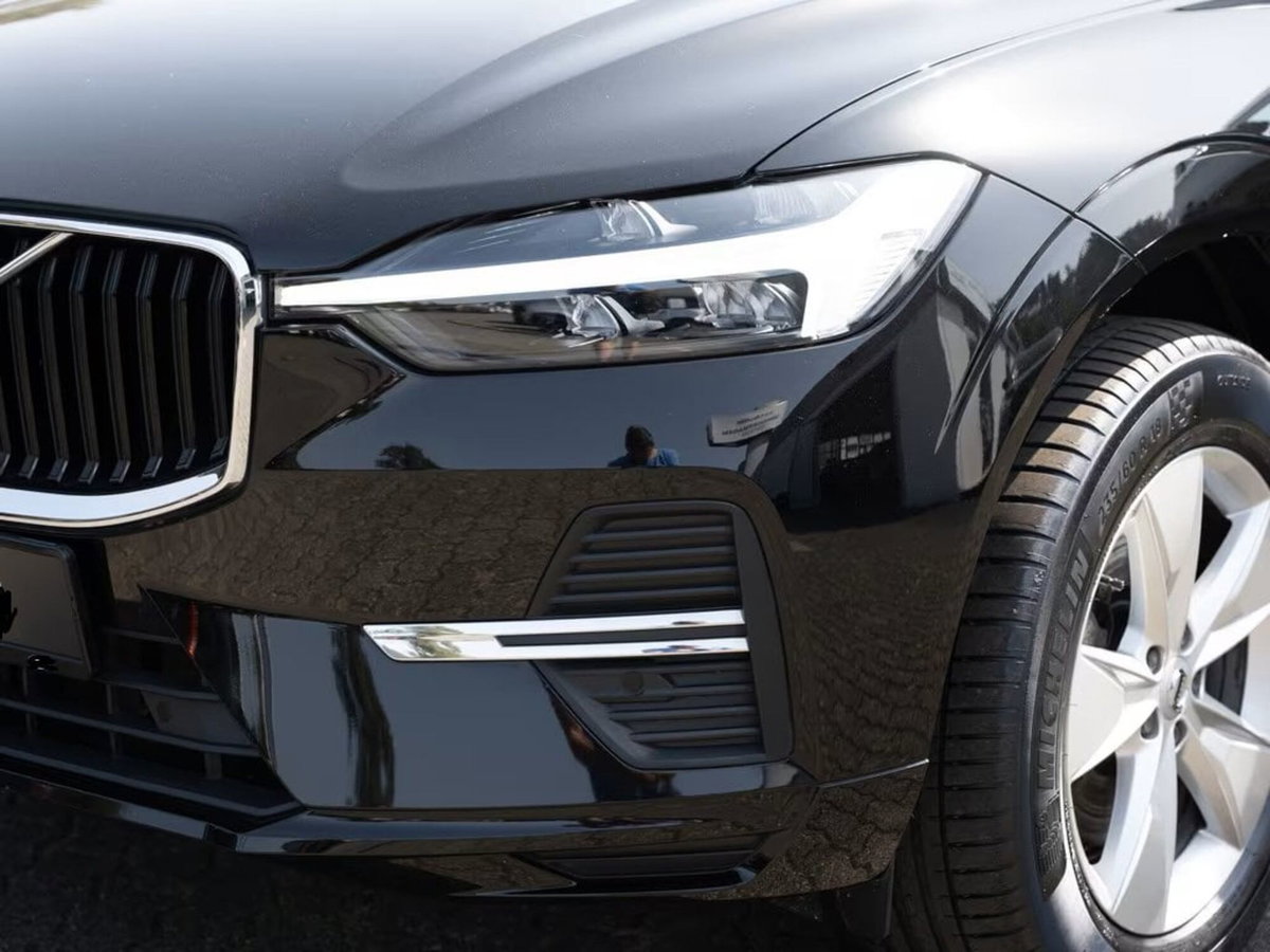Volvo XC60 B4 automatico Core (3)