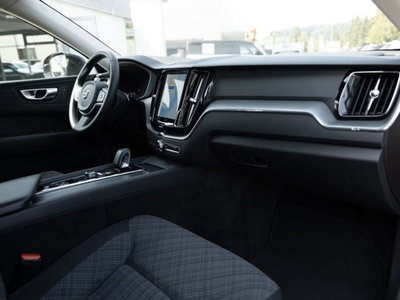 Volvo XC60 B4 automatico Core (7)