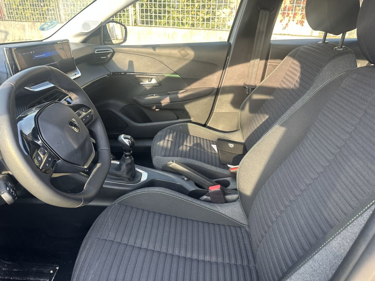Peugeot 208 PureTech 100 Stop&Start 5 porte Active (11)