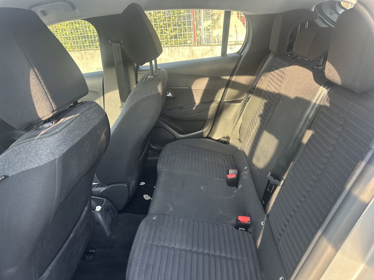 Peugeot 208 PureTech 100 Stop&Start 5 porte Active (13)