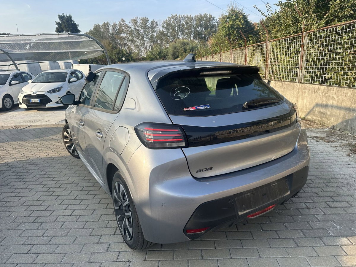 Peugeot 208 PureTech 100 Stop&Start 5 porte Active (7)