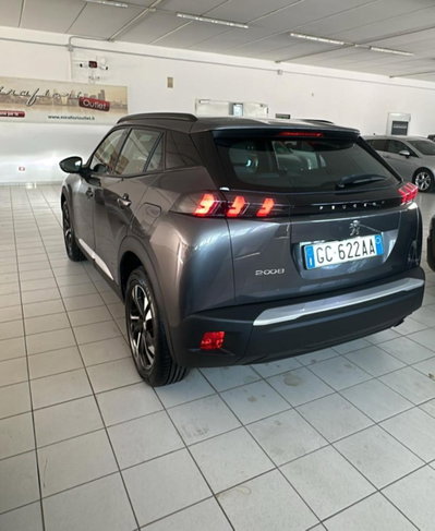 Peugeot 2008 BlueHDi 100 S&S Allure Navi Pack (4)
