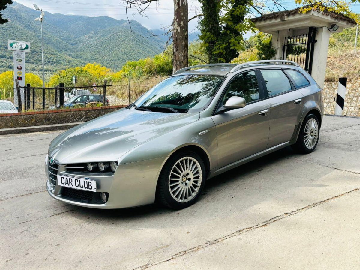 Alfa Romeo 159 SportWagon 1.9 JTDm 16V Sportwagon Distinctive