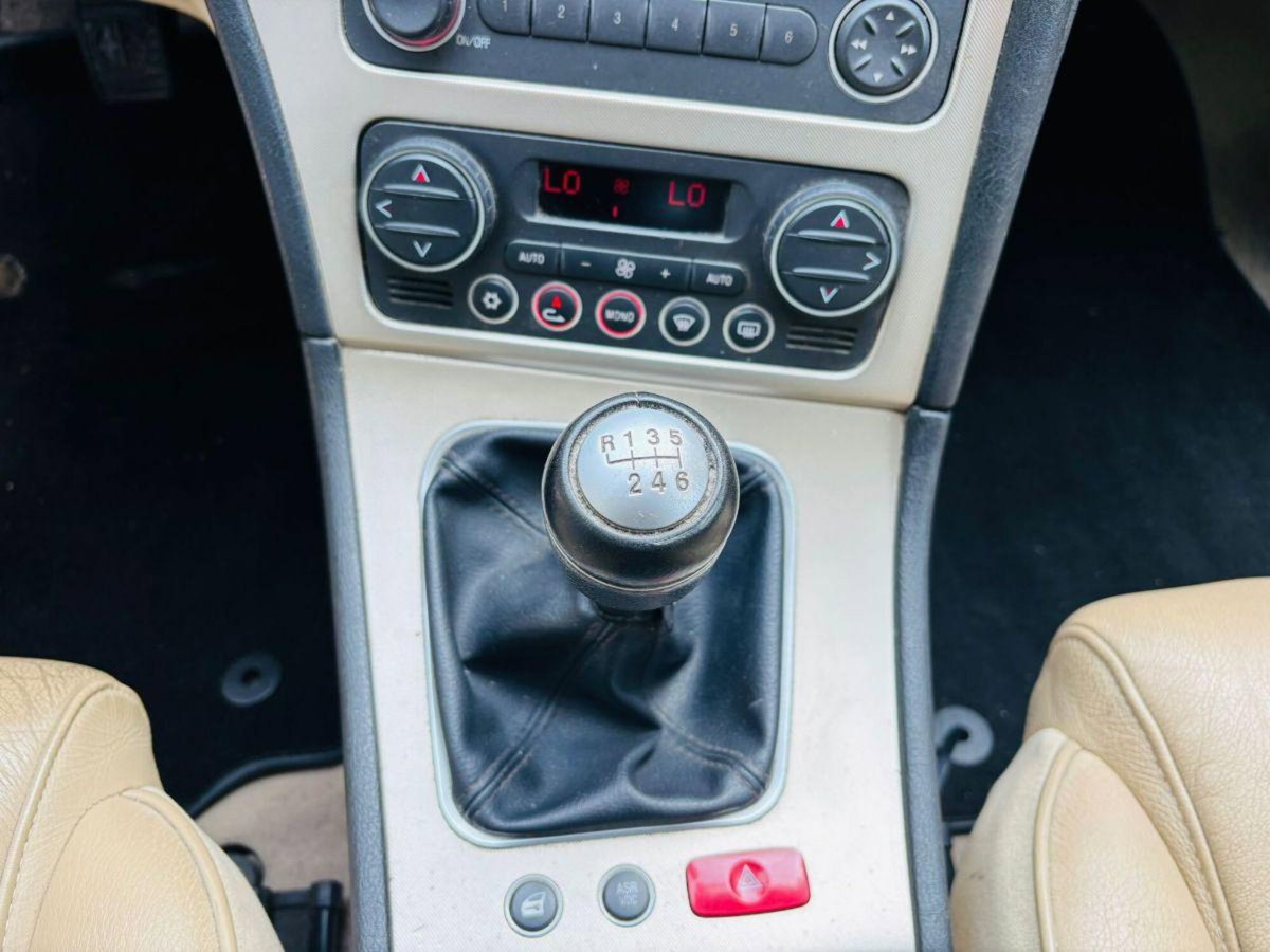 Alfa Romeo 159 SportWagon 1.9 JTDm 16V Sportwagon Distinctive (15)