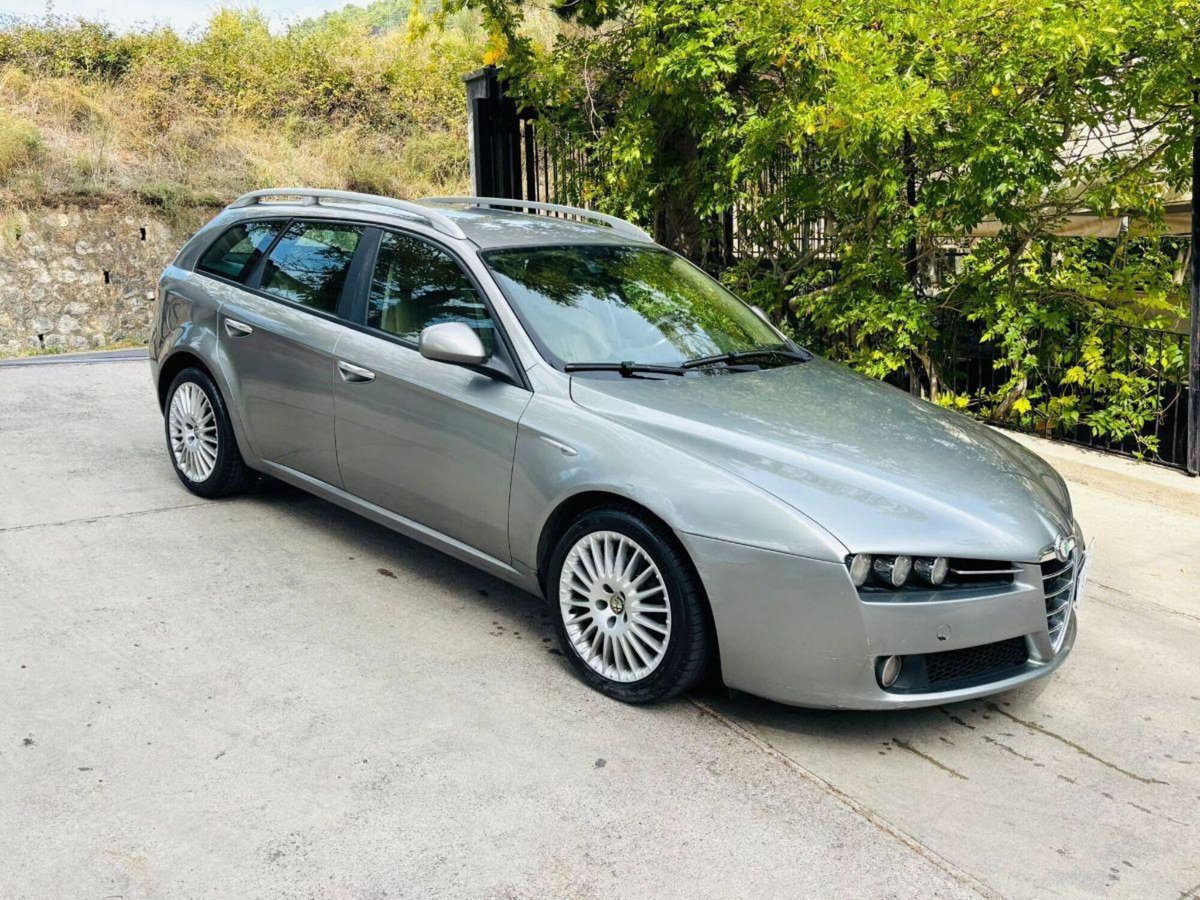 Alfa Romeo 159 SportWagon 1.9 JTDm 16V Sportwagon Distinctive (3)