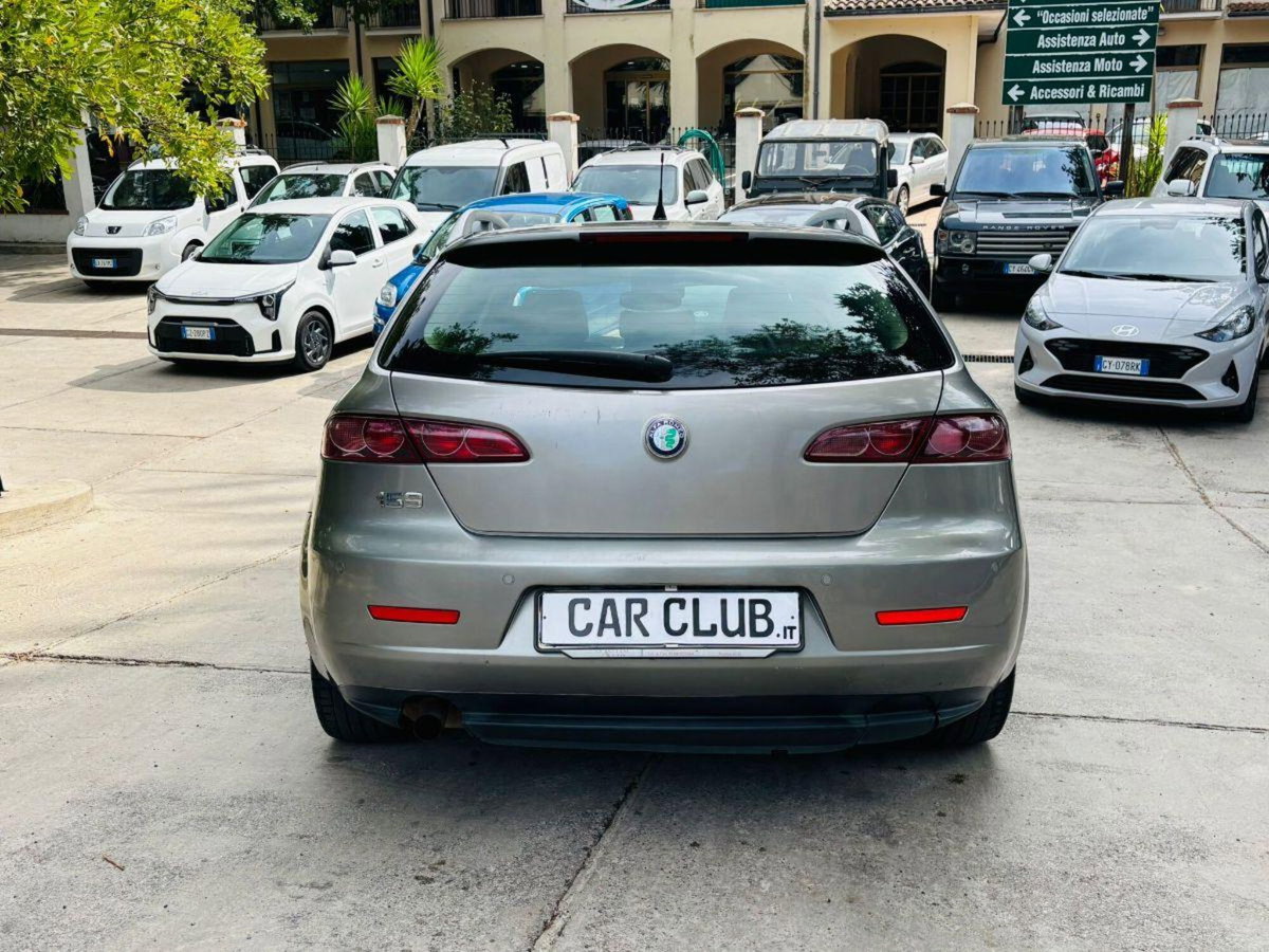 Alfa Romeo 159 SportWagon 1.9 JTDm 16V Sportwagon Distinctive (5)
