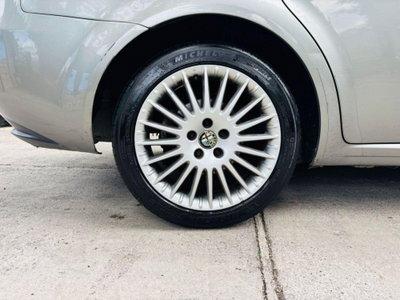 Alfa Romeo 159 SportWagon 1.9 JTDm 16V Sportwagon Distinctive (7)