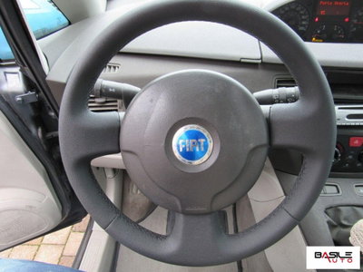 Fiat Idea 1.3 Multijet 16V Emotion (10)