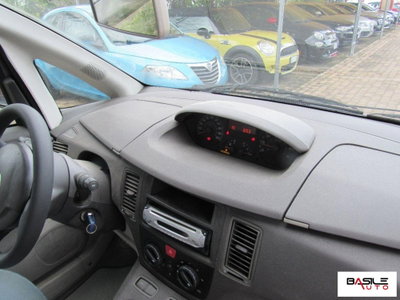 Fiat Idea 1.3 Multijet 16V Emotion (8)