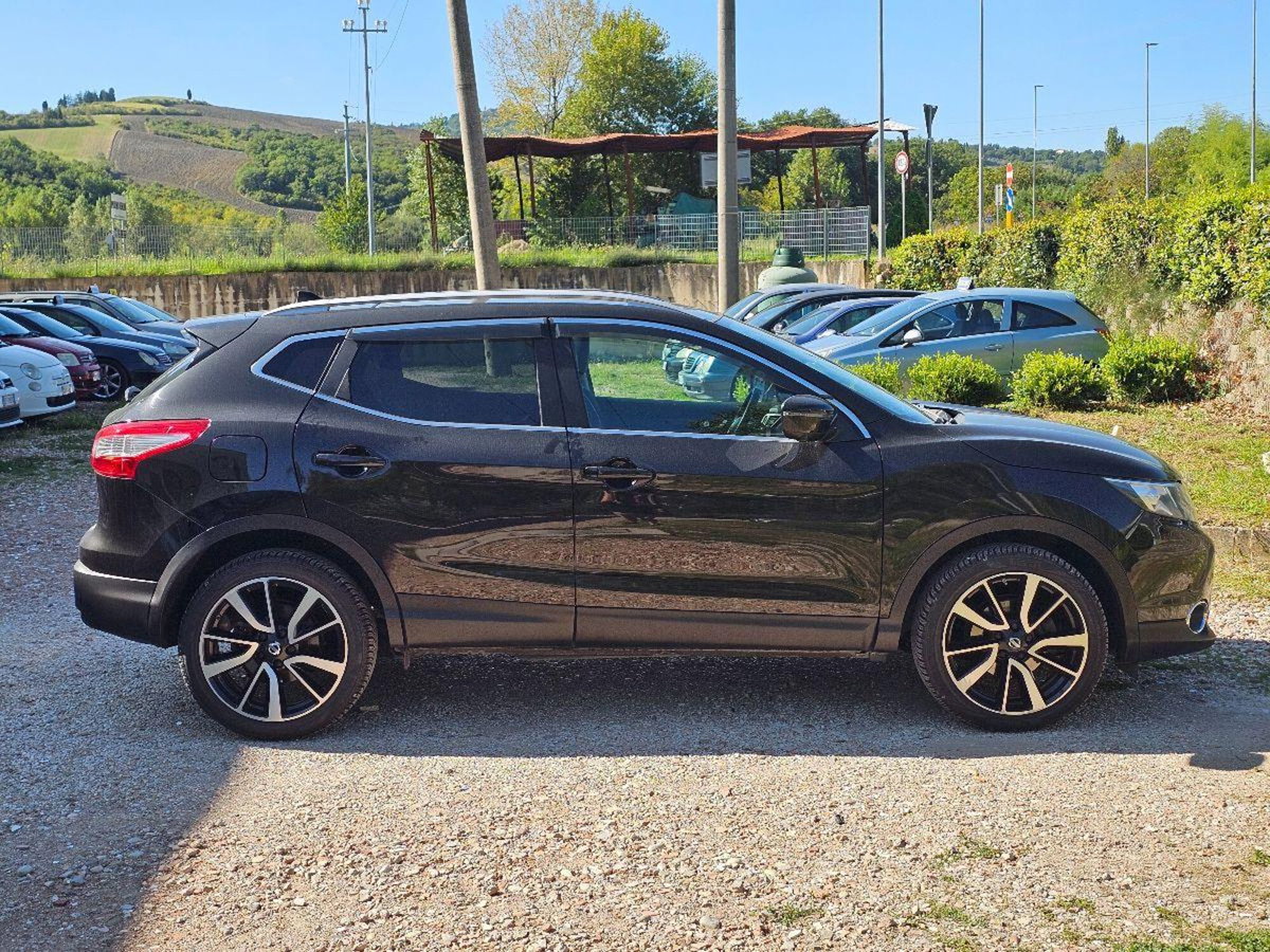 Nissan Qashqai 1.6 dCi 2WD Tekna (10)