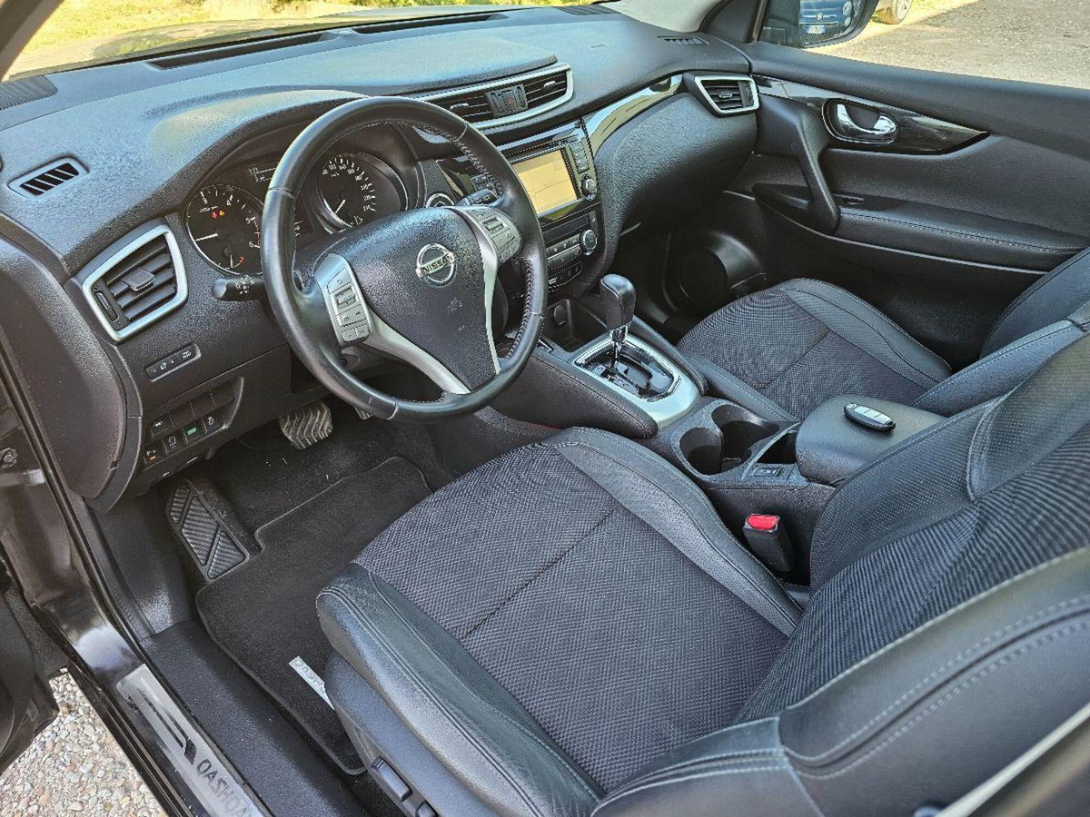 Nissan Qashqai 1.6 dCi 2WD Tekna (19)