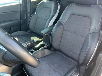 Renault Captur Plug-in Hybrid E-Tech 160 CV Intens (13)