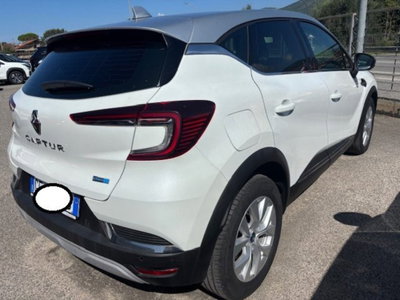 Renault Captur Plug-in Hybrid E-Tech 160 CV Intens (4)
