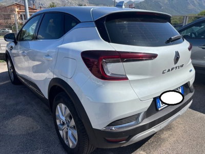 Renault Captur Plug-in Hybrid E-Tech 160 CV Intens (6)