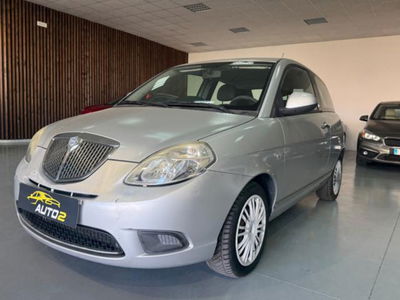 Lancia Ypsilon 1.2 69 CV Argento usata