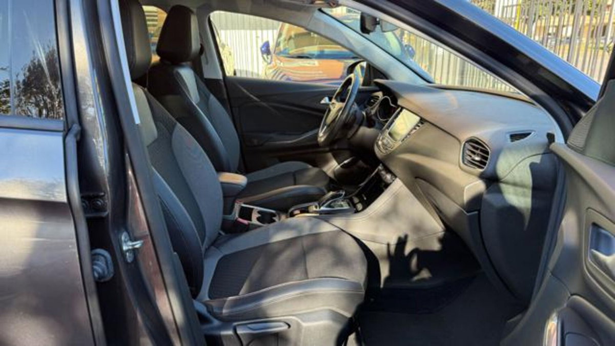 Opel Grandland X 1.6 Turbo 180 CV Start&Stop aut. Elegance (18)