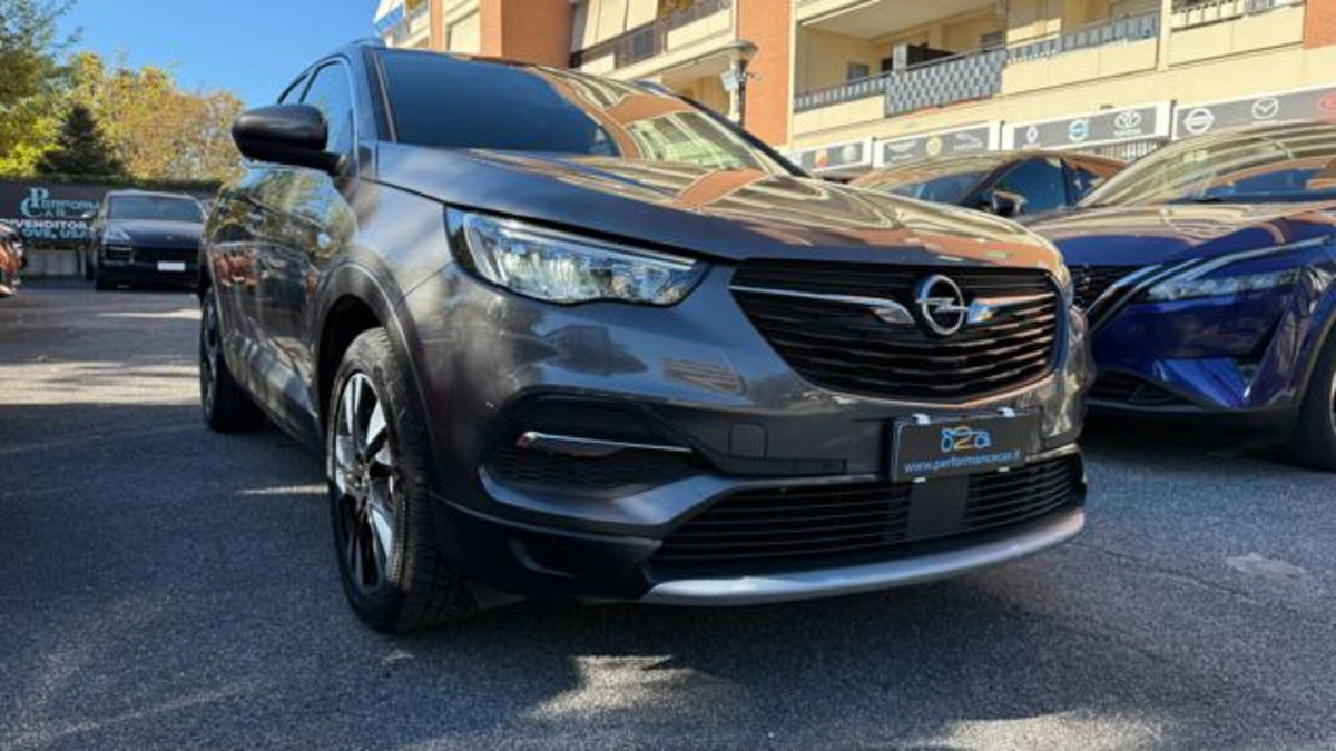 Opel Grandland X 1.6 Turbo 180 CV Start&Stop aut. Elegance (2)