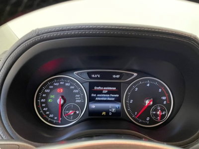 Mercedes-Benz Classe B 180 d Sport (13)