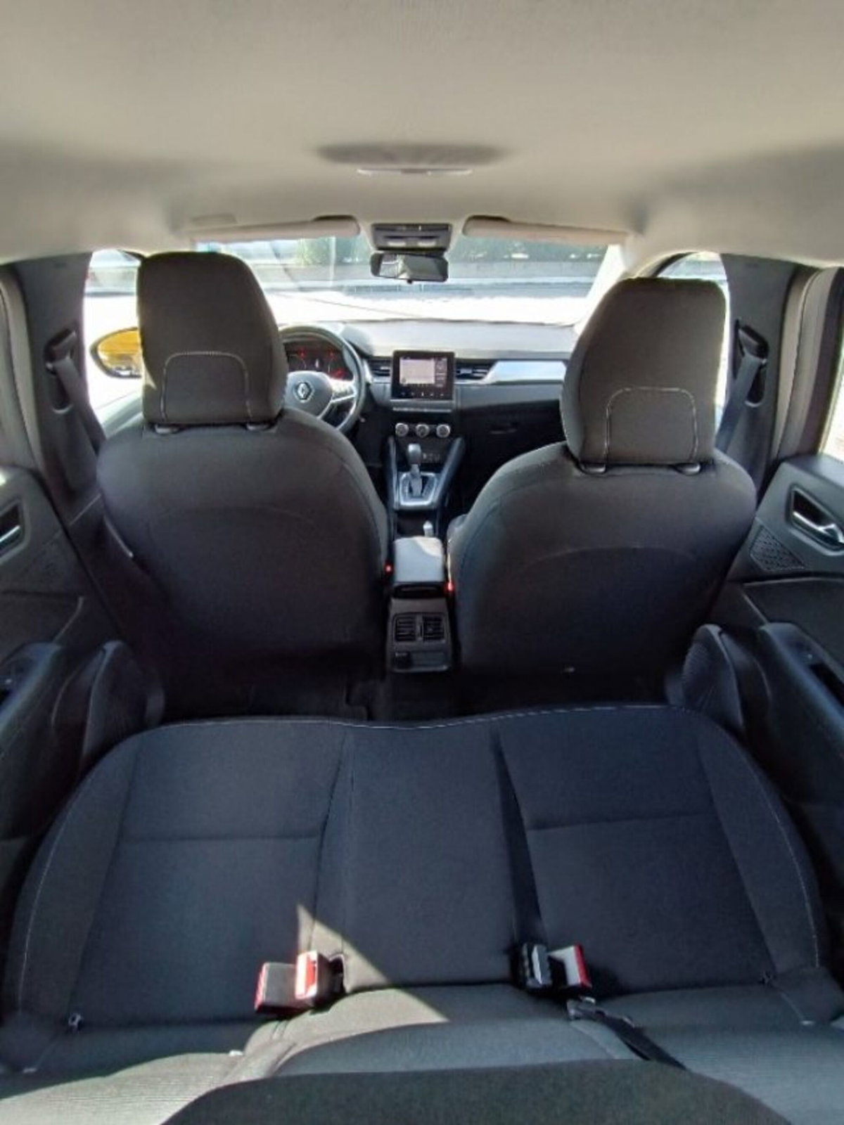 Renault Captur Blue dCi 115 CV EDC Business (12)