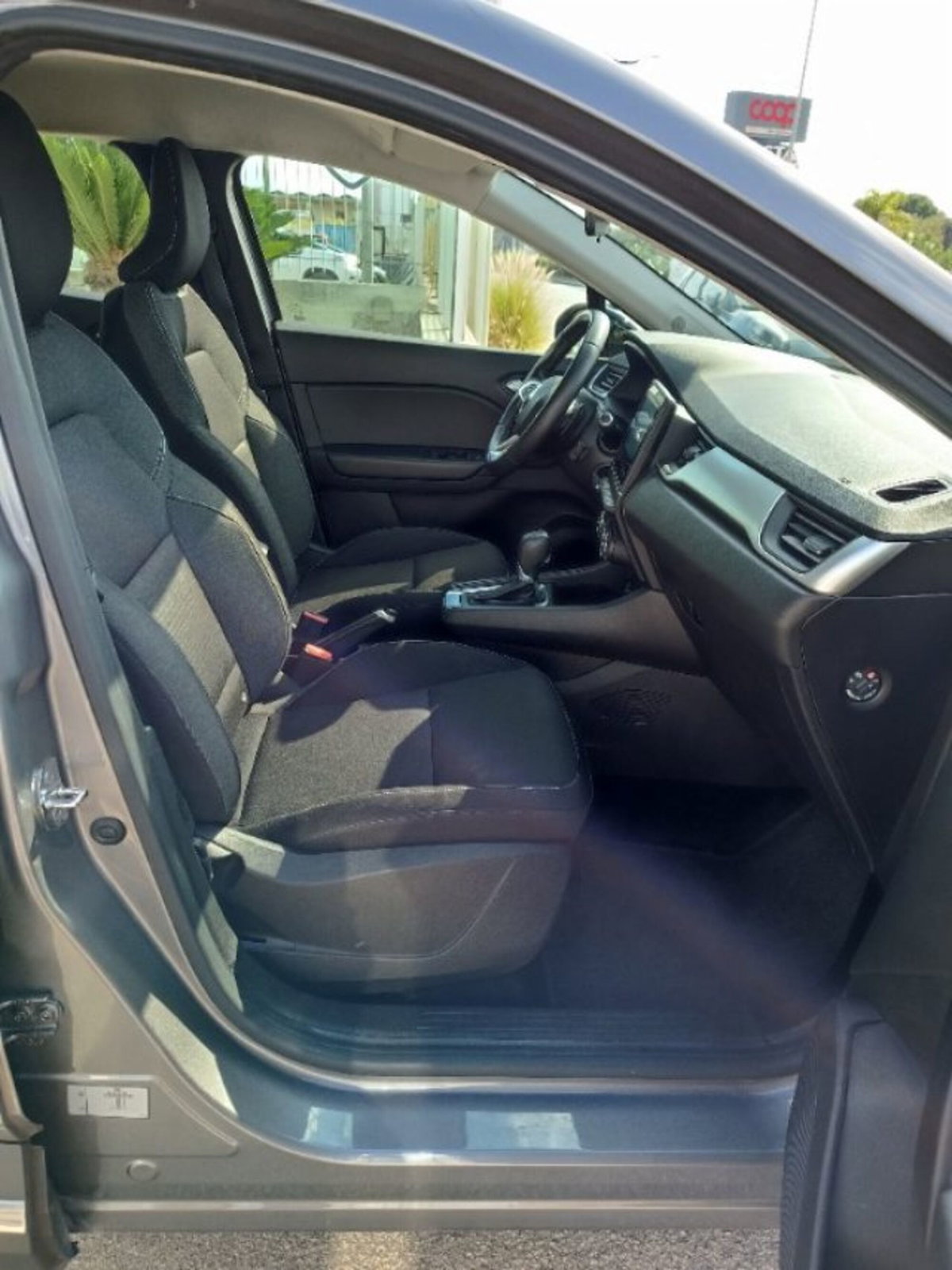 Renault Captur Blue dCi 115 CV EDC Business (18)