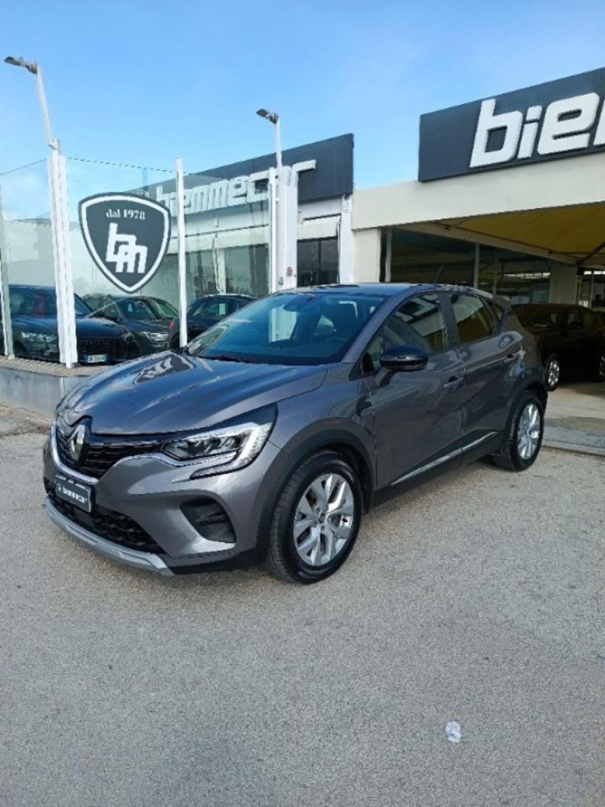 Renault Captur Blue dCi 115 CV EDC Business (2)