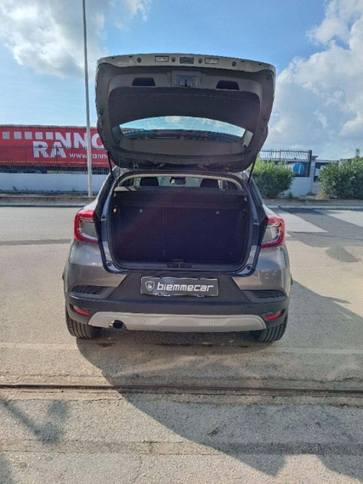 Renault Captur Blue dCi 115 CV EDC Business (9)