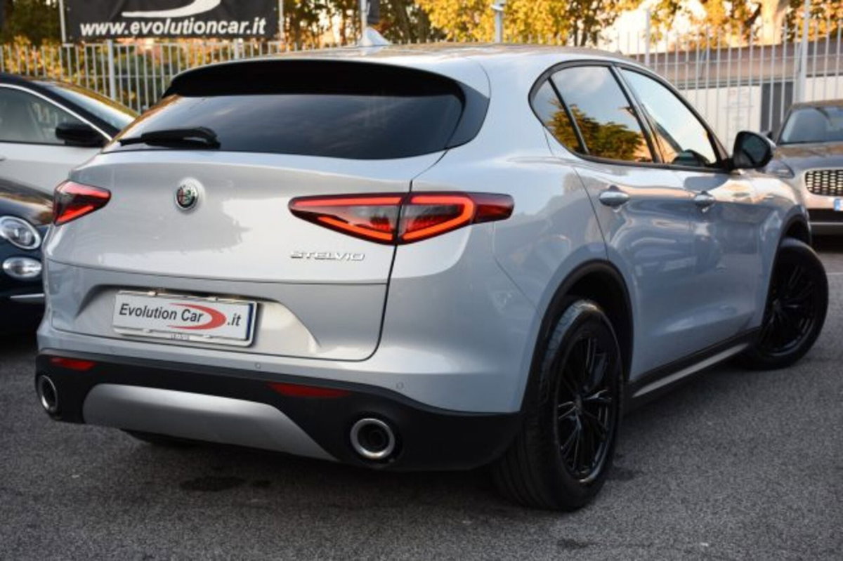 Alfa Romeo Stelvio Stelvio 2.2 Turbodiesel 160 CV AT8 RWD Super Business (3)