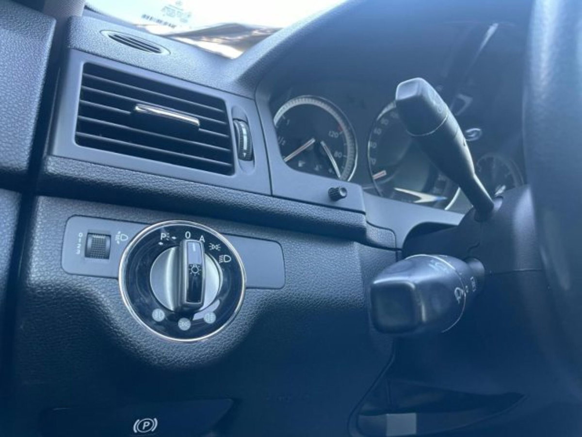 Mercedes-Benz Classe C 220 CDI Eleg. (11)