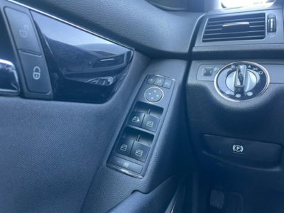 Mercedes-Benz Classe C 220 CDI Eleg. (10)