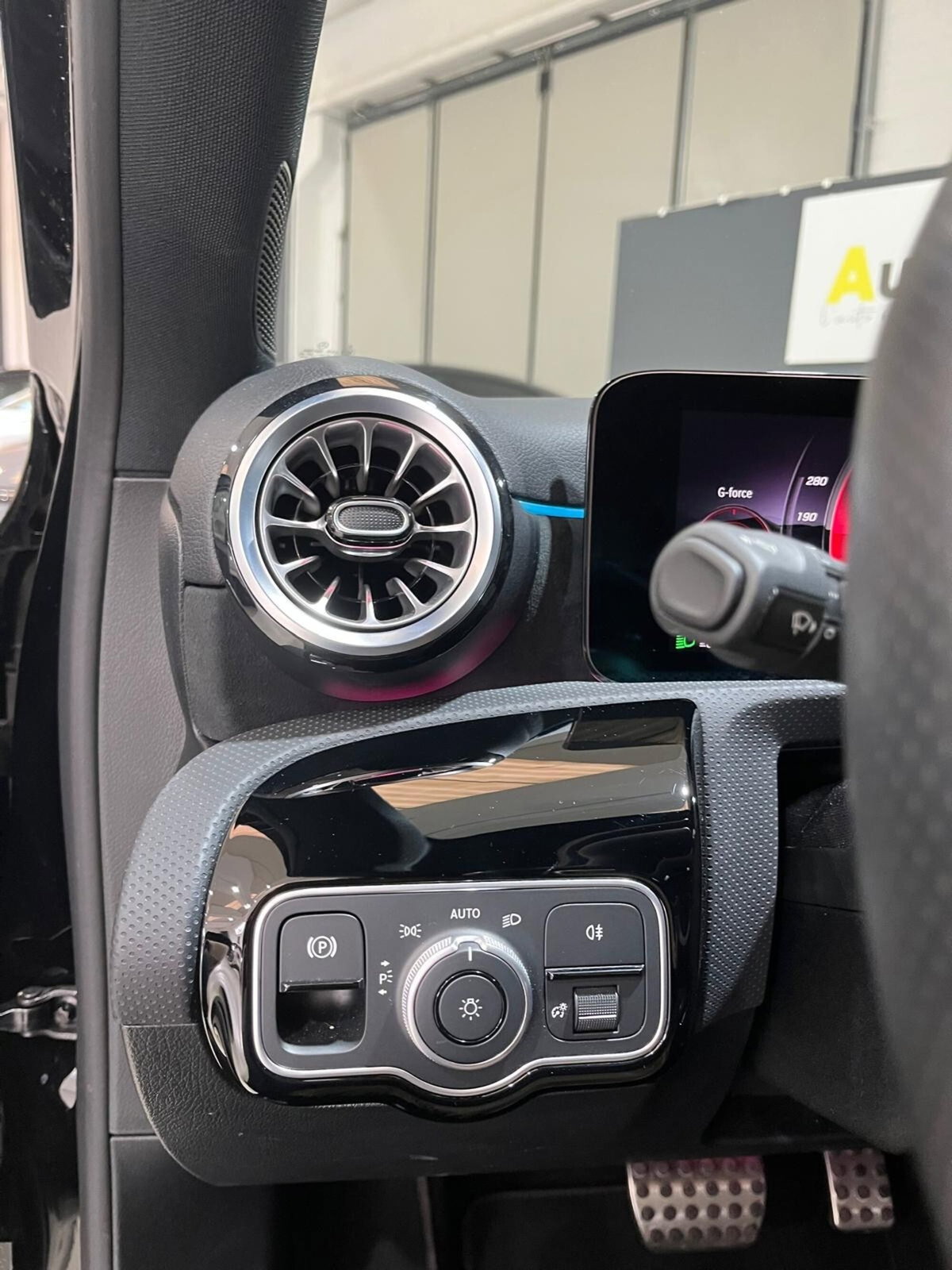 Mercedes-Benz Classe A 180 d Automatic Premium (17)