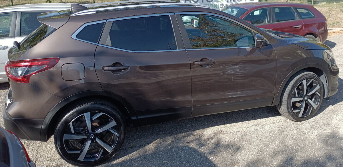 Nissan Qashqai 1.6 dCi 2WD Tekna (4)