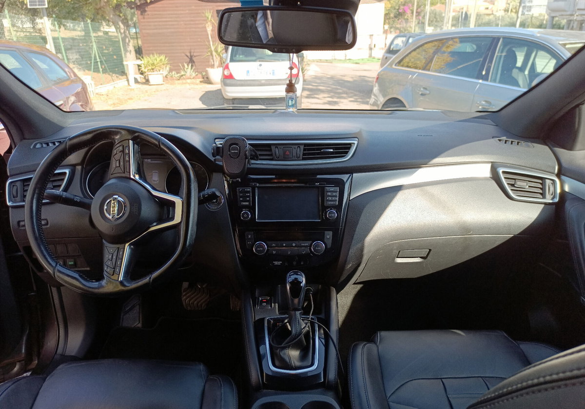 Nissan Qashqai 1.6 dCi 2WD Tekna (7)