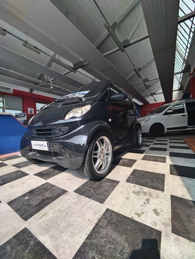 smart Fortwo 700 coupé Brabus (55 kW) usata
