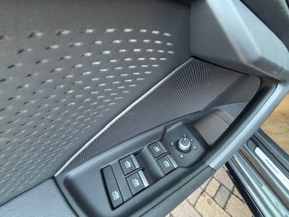 Audi A3 Sportback 35 TDI S tronic S line edition (13)