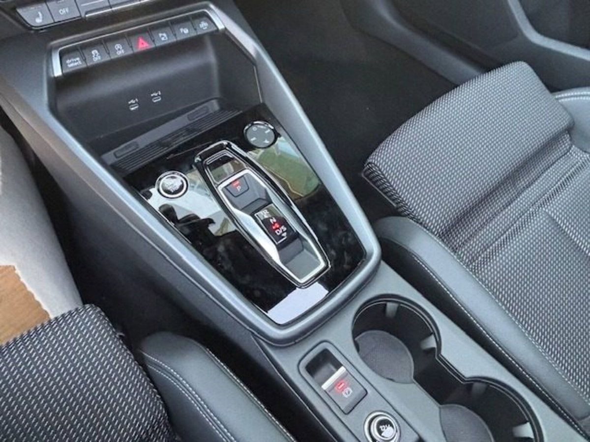 Audi A3 Sportback 35 TDI S tronic S line edition (19)
