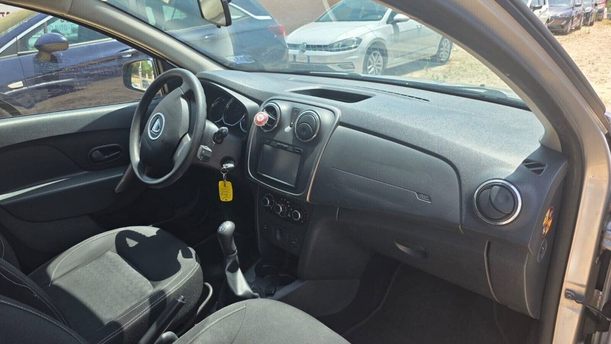 Dacia Sandero 1.5 dCi 8V 75CV Ambiance (10)