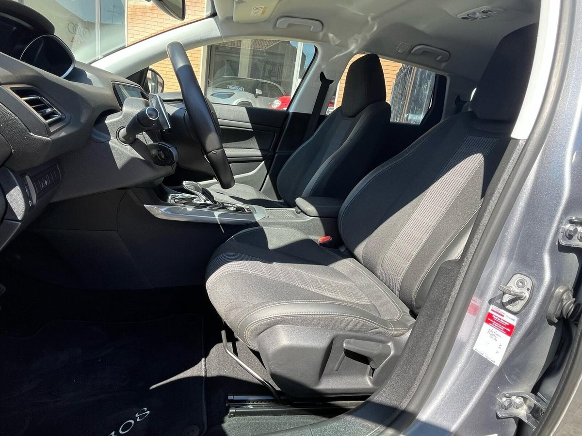Peugeot 308 SW BlueHDi 130 S&S EAT8 Allure Pack (11)