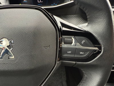 Peugeot 2008 PureTech 100 S&S Allure Pack (18)