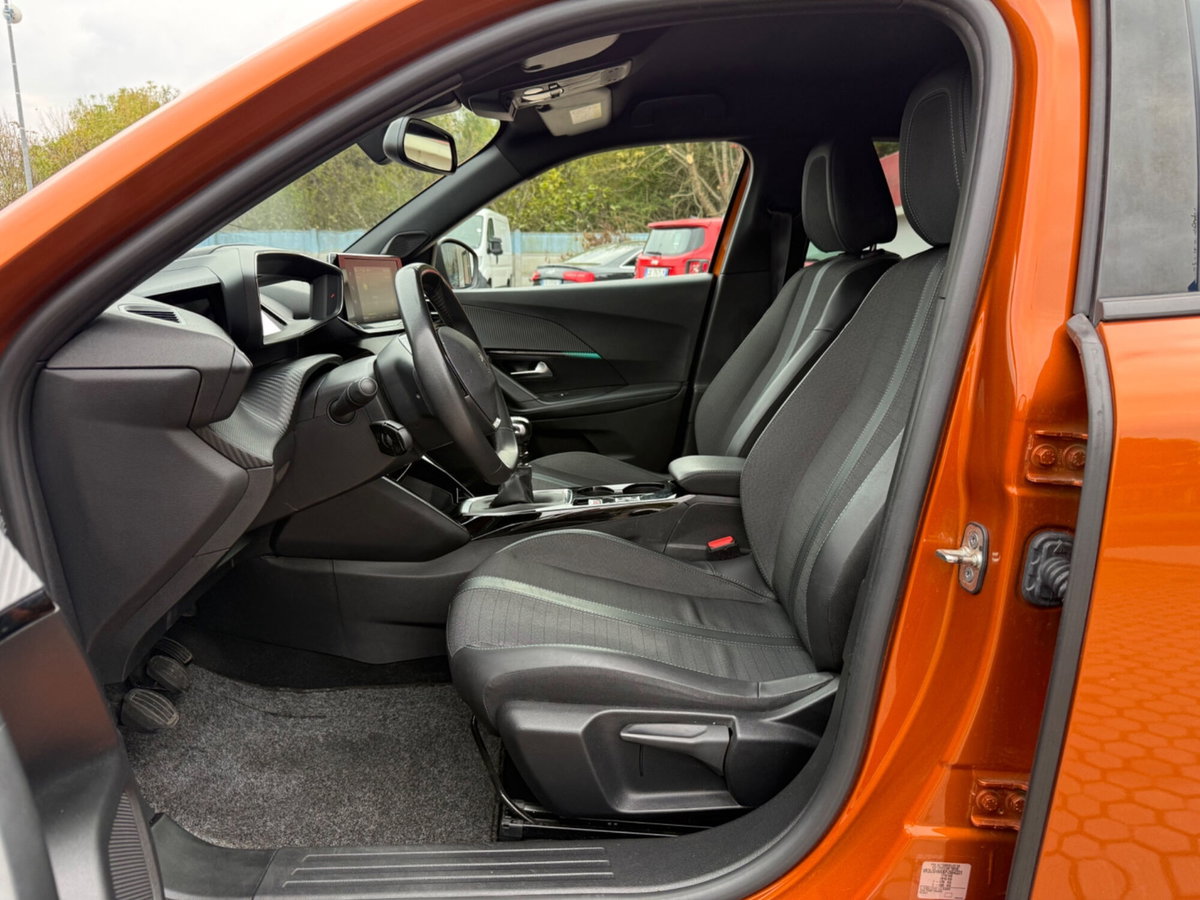 Peugeot 2008 PureTech 100 S&S Allure Pack (20)