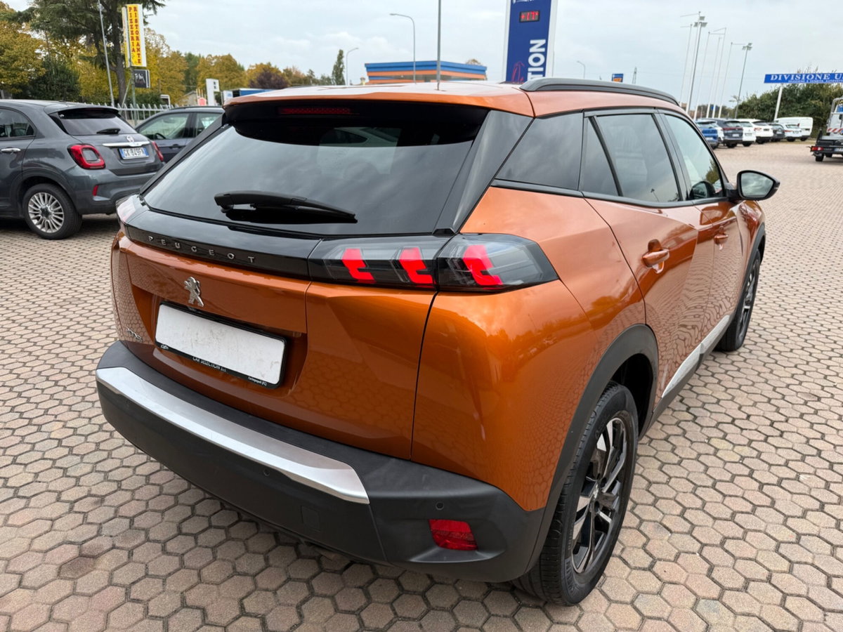 Peugeot 2008 PureTech 100 S&S Allure Pack (6)