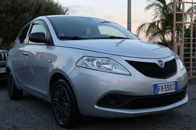 Lancia Ypsilon 1.2 69 CV 5 porte Platinum usata