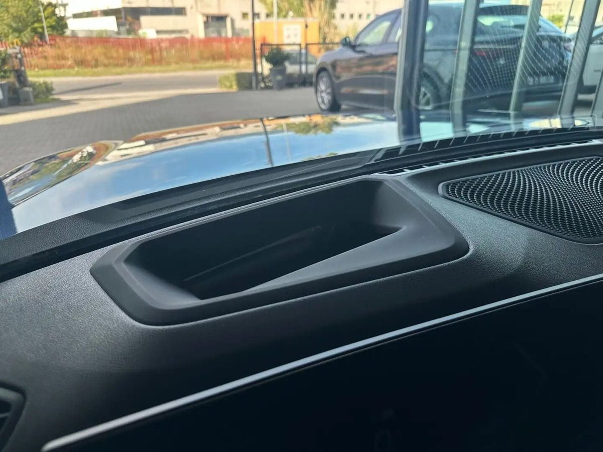 BMW i4 M50 (8)