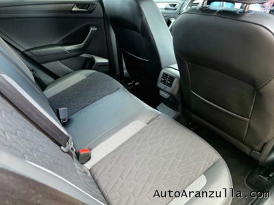 Volkswagen T-Roc 2.0 tdi Life 115cv (14)