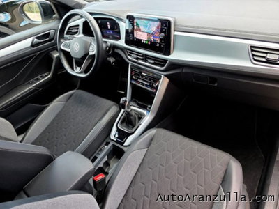 Volkswagen T-Roc 2.0 tdi Life 115cv (9)