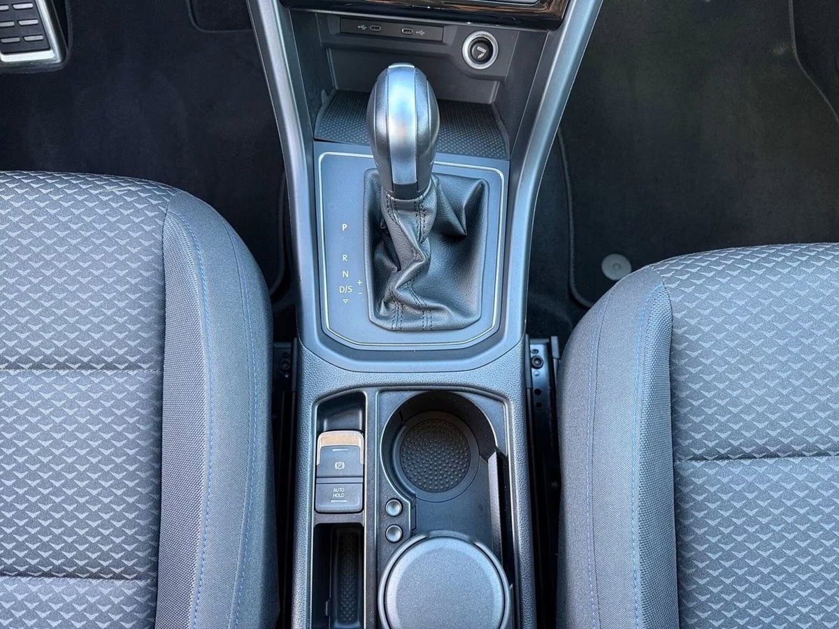 Volkswagen Touran 1.5 tsi Edition 150cv dsg (15)