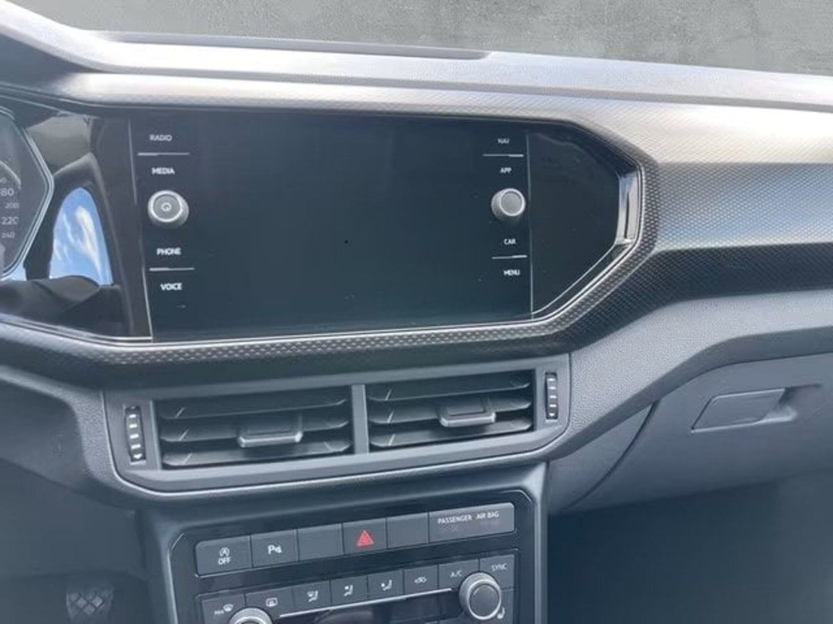 Volkswagen T-Cross 1.0 tsi Life 95cv (10)