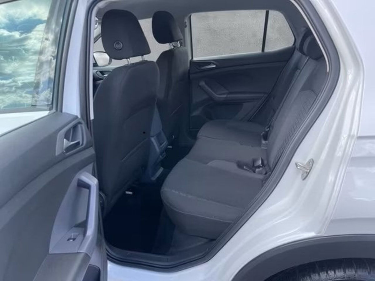 Volkswagen T-Cross 1.0 tsi Life 95cv (9)