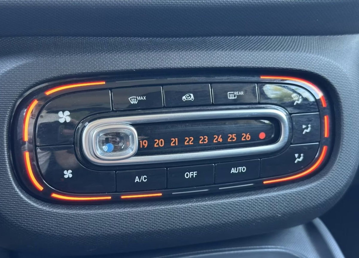 smart Fortwo 70 1.0 twinamic Passion (9)