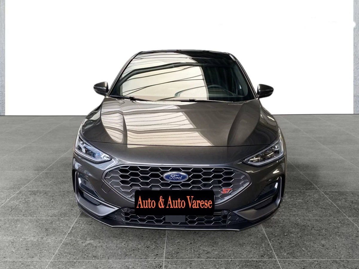 Ford Focus 2.3 EcoBoost 280 CV 5p. ST (3)