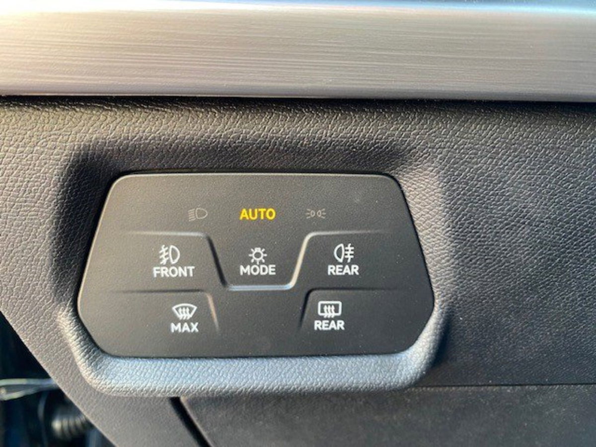 SEAT Leon ST Sportstourer 1.5 hybrid FR 116cv dsg (17)